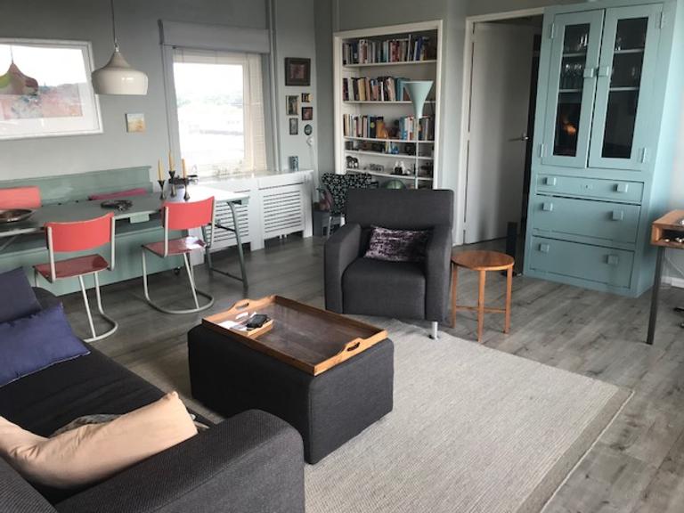 Gemeubileerd 2-kamerappartement op de 5e - Afbeelding 1