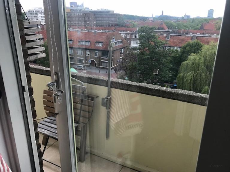 Gemeubileerd 2-kamerappartement op de 5e - Afbeelding 16