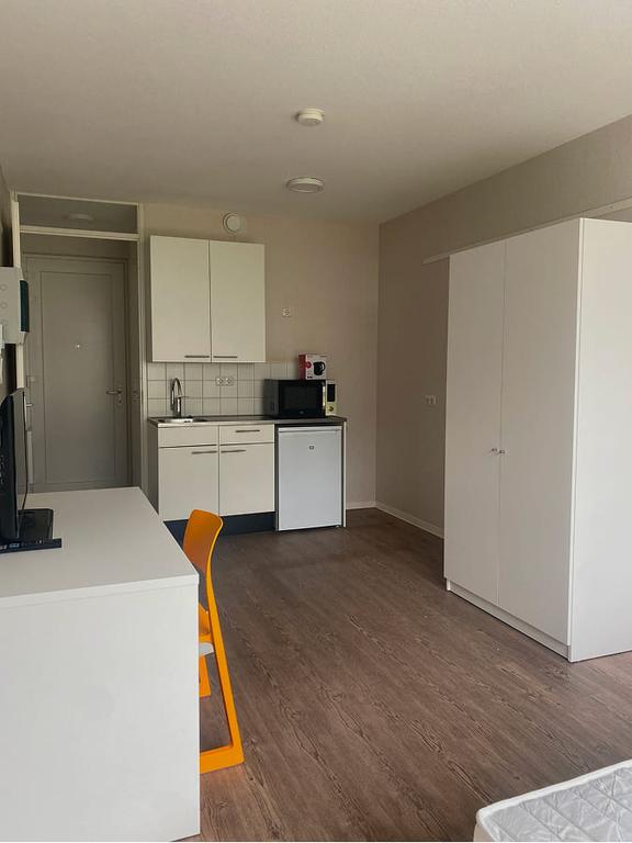 Gemeubileerde studentenkamer met keuken - Afbeelding 10