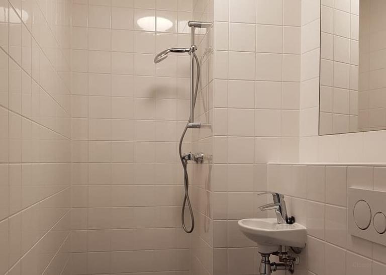 Furnished Student Room in Delft City Centre - Image 6