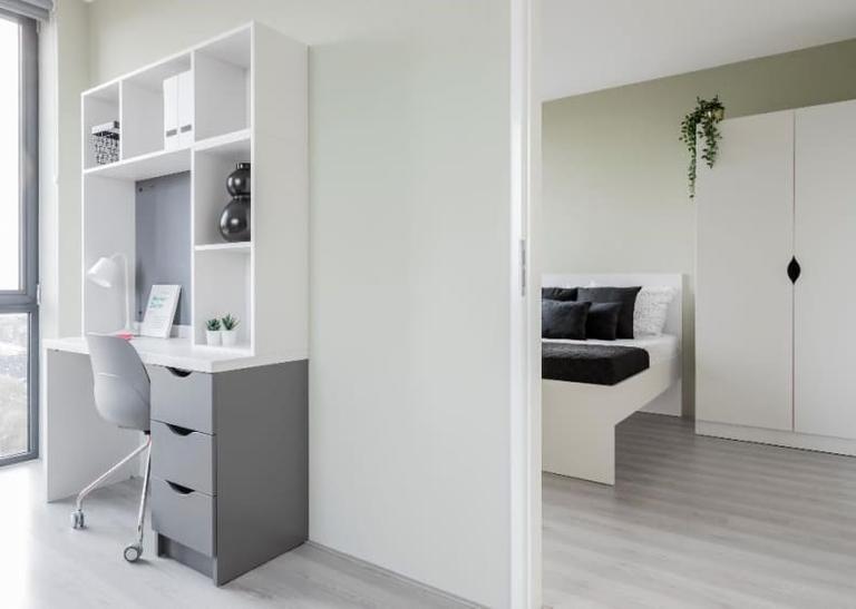 Furnished Room in Zernike Tower - Image 17