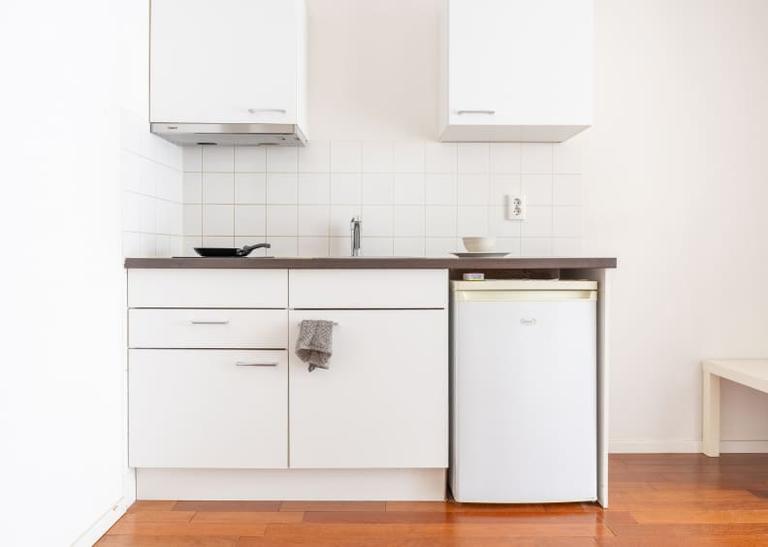 Student Room with Kitchen in The Hague - Image 6