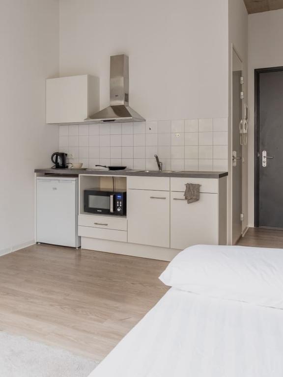 Furnished Student Room Available Immediately - Image 2