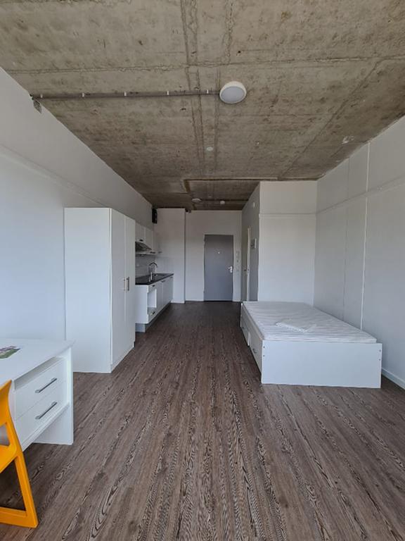 Gemeubileerde studentenkamer met balkon - Afbeelding 3