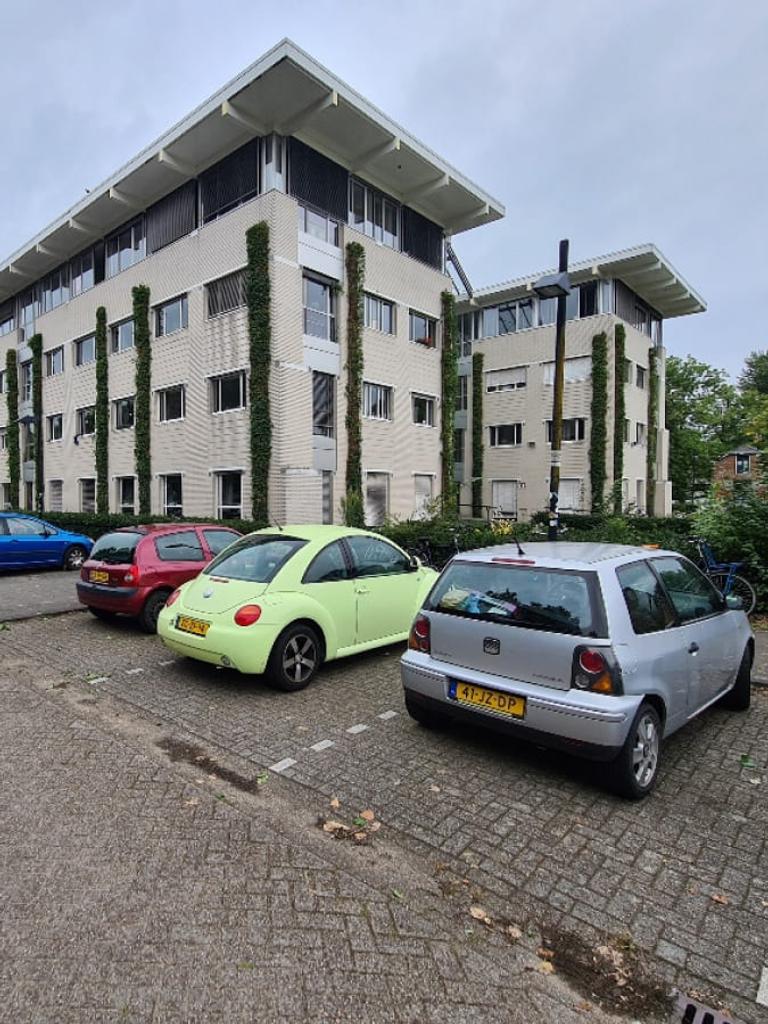 Studentenkamer aan Costerweg, per direct - Afbeelding 2