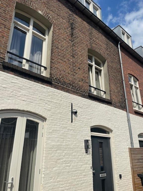 4-slaapkamer huis met tuin in Tilburg - Afbeelding 16