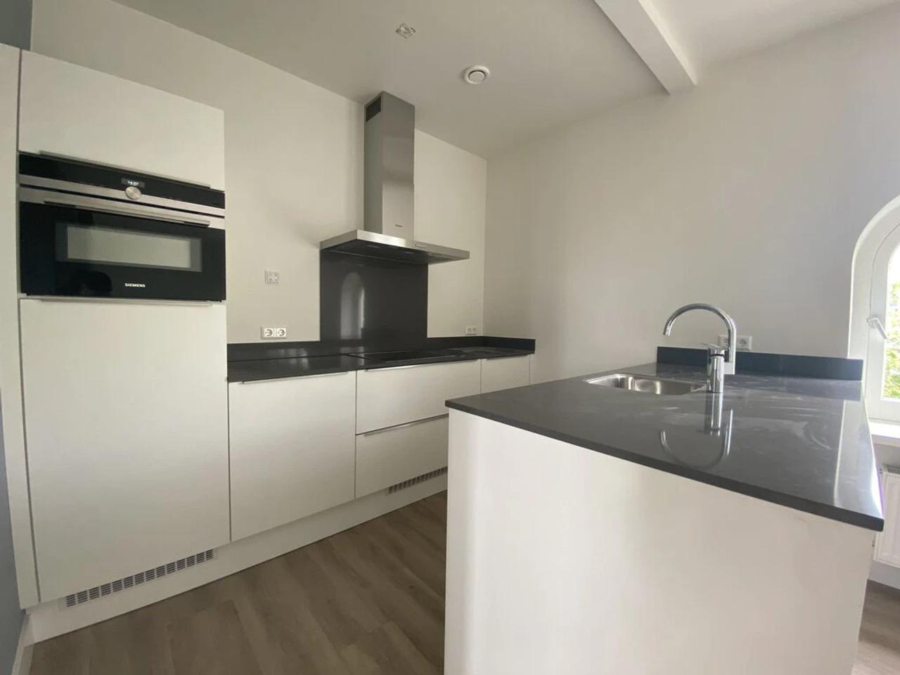 2-kamerappartement op de 3e in Hillesluis - Afbeelding 3