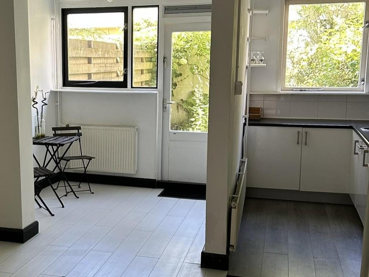 2-kamerappartement met tuin in Westerpark - Afbeelding 5