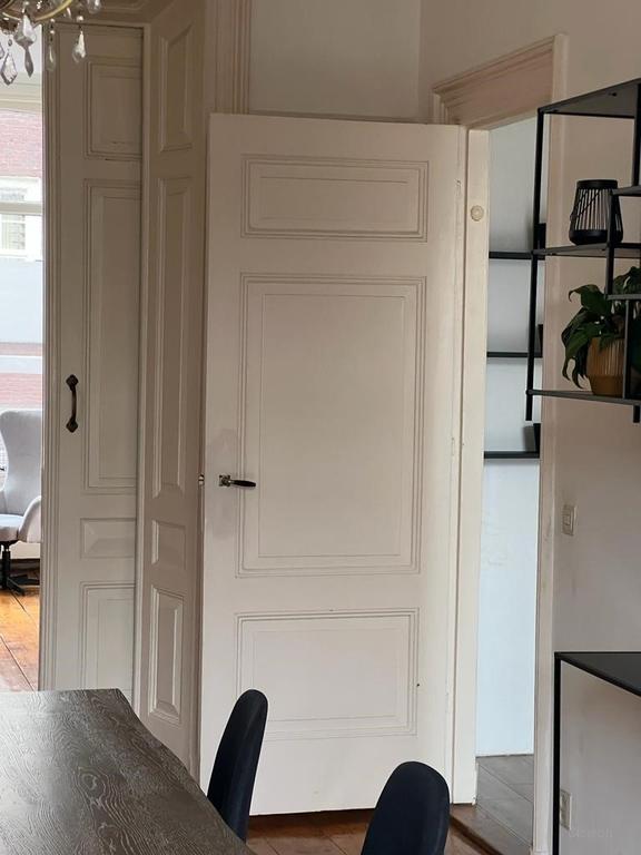 Gemeubileerd 3-kamerappartement met balkon - Afbeelding 12