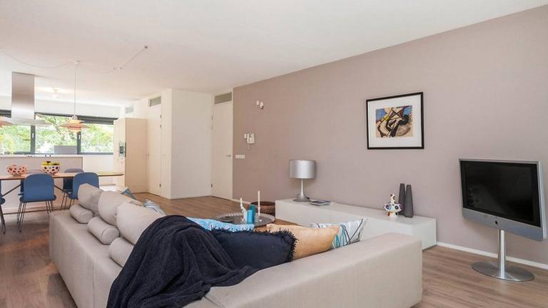 145 m² appartement met balkon en garage - Afbeelding 4