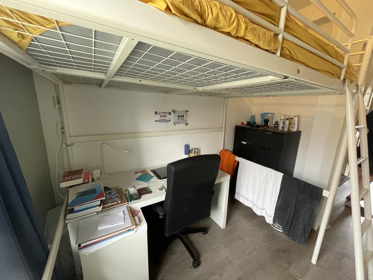 Kamer met balkon in Rivierenbuurt - Afbeelding 3