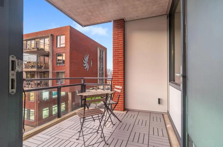 Licht 3-kamerappartement met balkon - Afbeelding 7