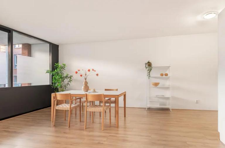 Licht 3-kamerappartement met balkon - Afbeelding 9