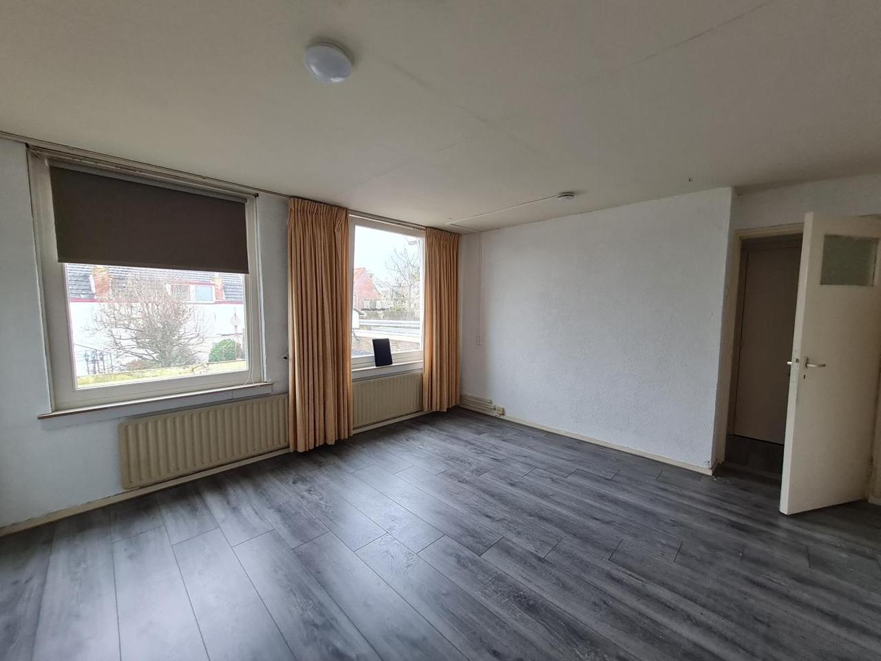 Semi-studio with private bathroom in Centrum-Oud - Image 4