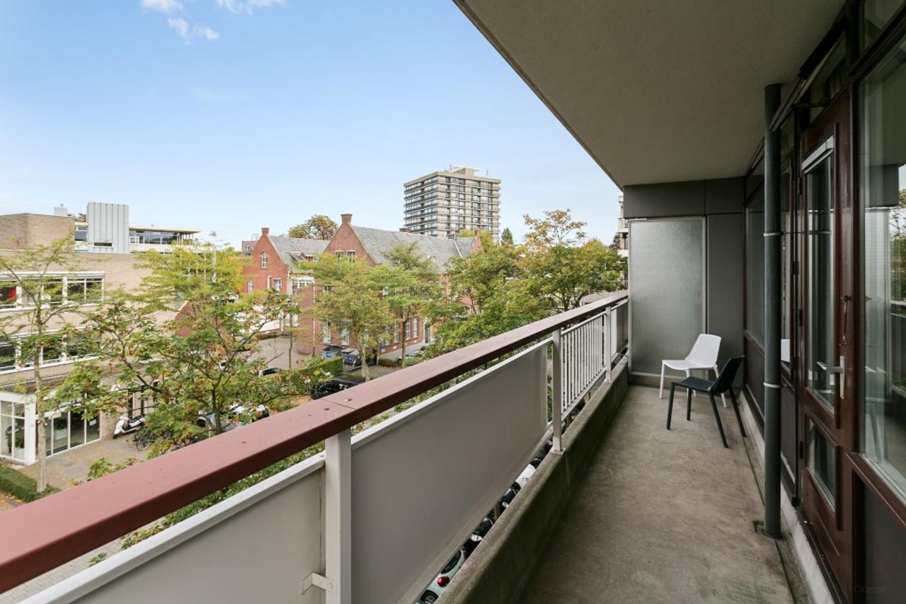 96 m² gemeubileerd met 2 balkons in Elzent - Afbeelding 17