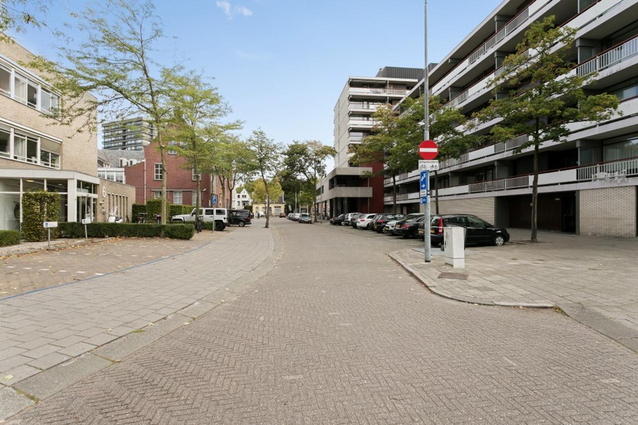 96 m² gemeubileerd met 2 balkons in Elzent - Afbeelding 21