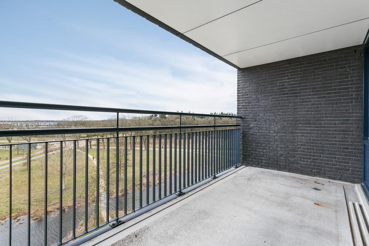 2-slaapkamerappartement met zonnig balkon - Afbeelding 10