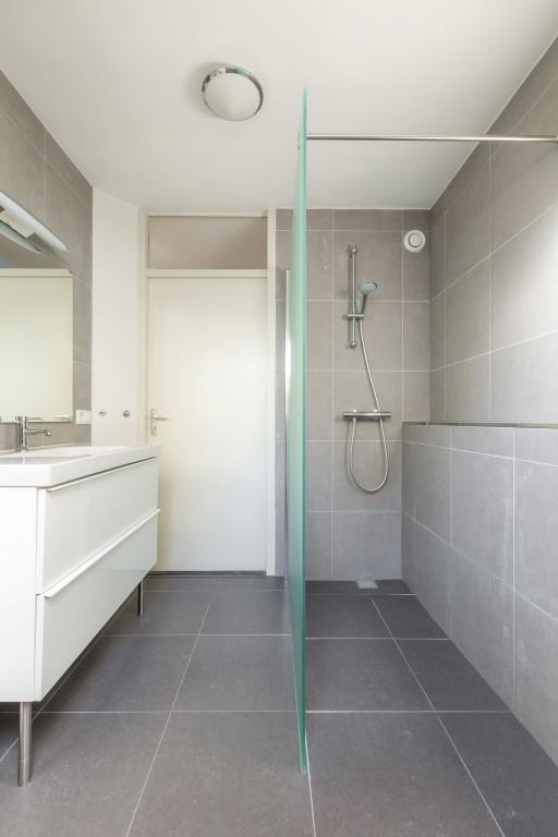 Uitgebouwde hoekwoning met tuin in Acht - Afbeelding 18