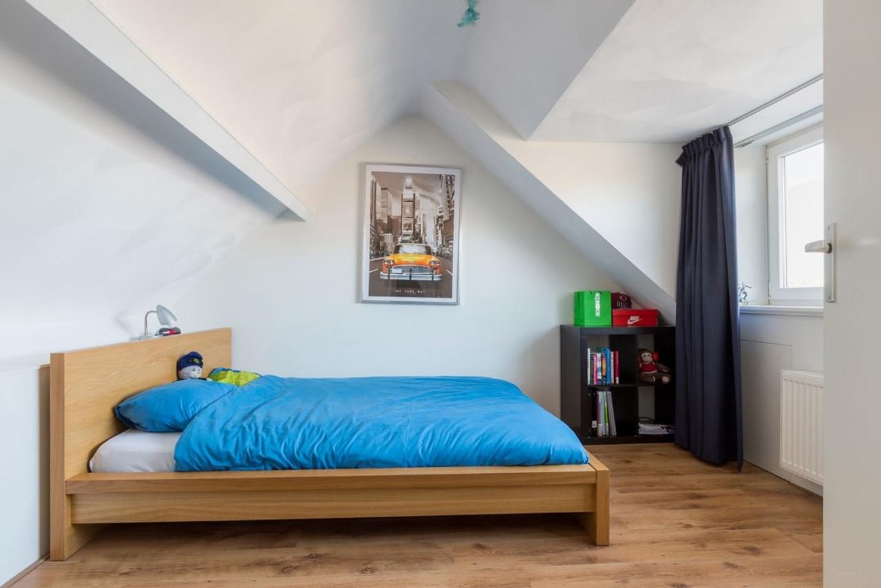 Uitgebouwde hoekwoning met tuin in Acht - Afbeelding 20