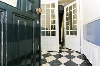 6-slaapkamer gezinswoning met zonnige tuin - Afbeelding 7