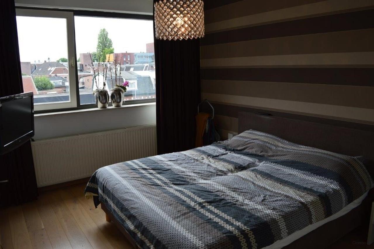 Furnished 2-Bedroom Apartment with Parking - Image 12