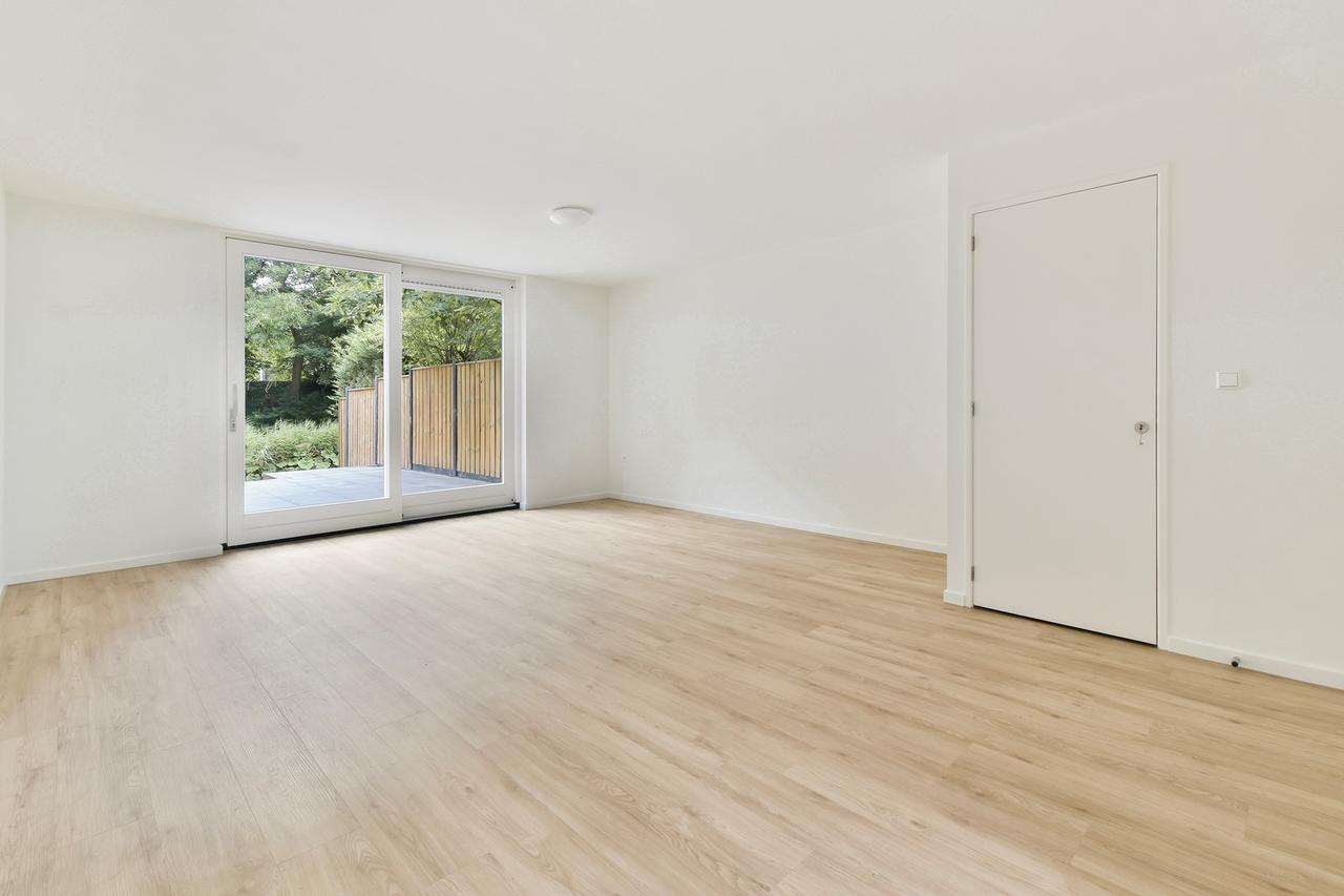 4 slaapkamers en tuin in Middenhoven - Afbeelding 3