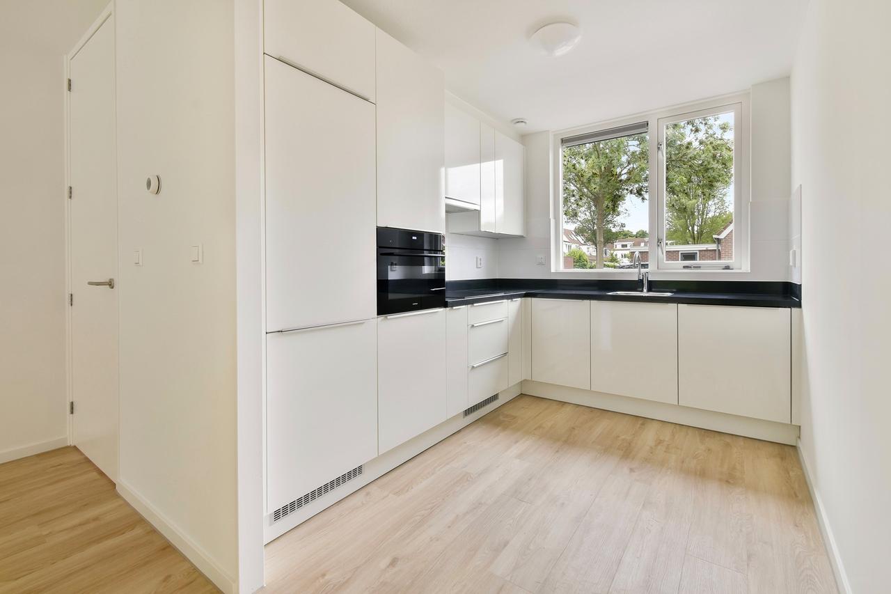 4 slaapkamers en tuin in Middenhoven - Afbeelding 5