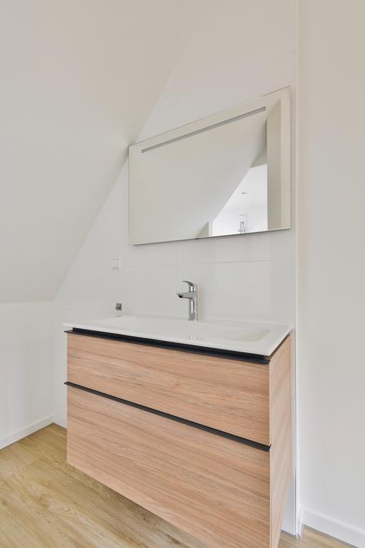 4 slaapkamers en tuin in Middenhoven - Afbeelding 23