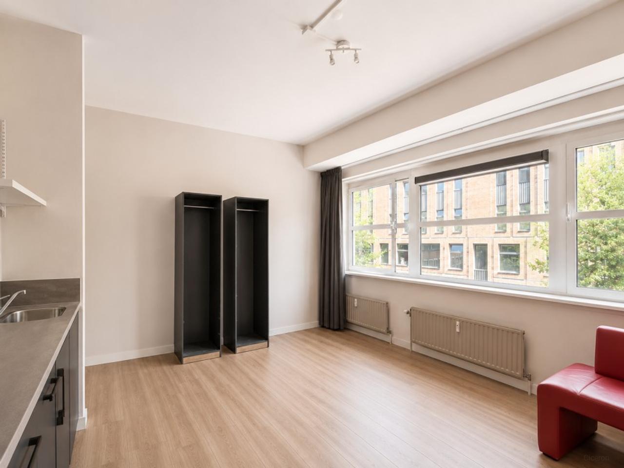 Studio in the heart of Apeldoorn with roof terrace - Image 3