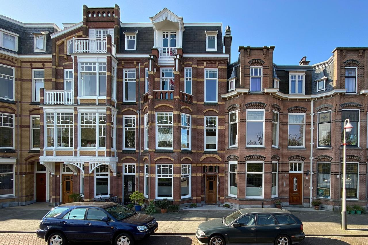 Appartement aan de Suezkade in Den Haag - Afbeelding 1