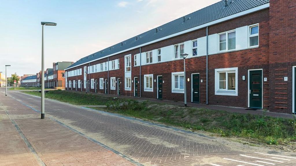 117 m² huis met tuin en eigen parkeerplek - Afbeelding 1
