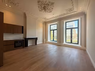Studentenappartement met balkon aan Veenkade