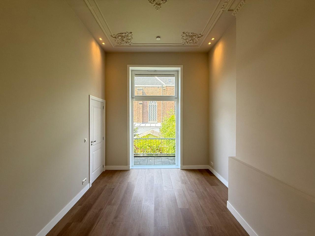 Studentenappartement met balkon aan Veenkade - Afbeelding 7
