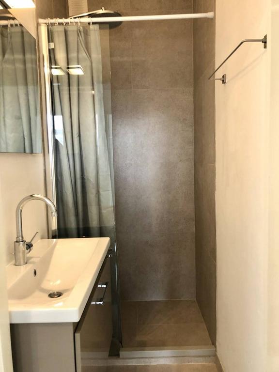 Furnished 2-Bedroom Apartment with Balcony - Image 11