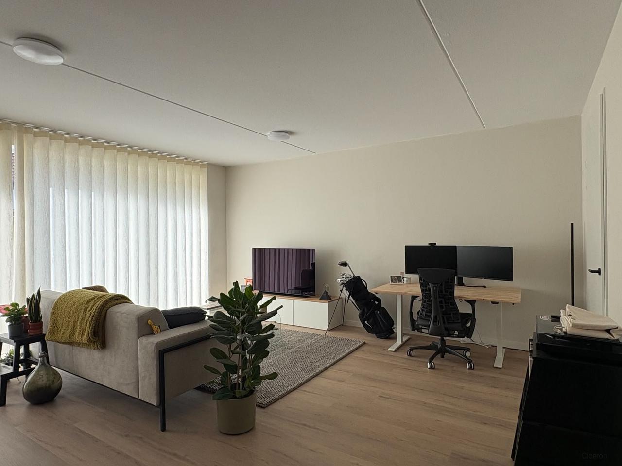 Nieuw 1-slaapkamerappartement met balkon - Afbeelding 4