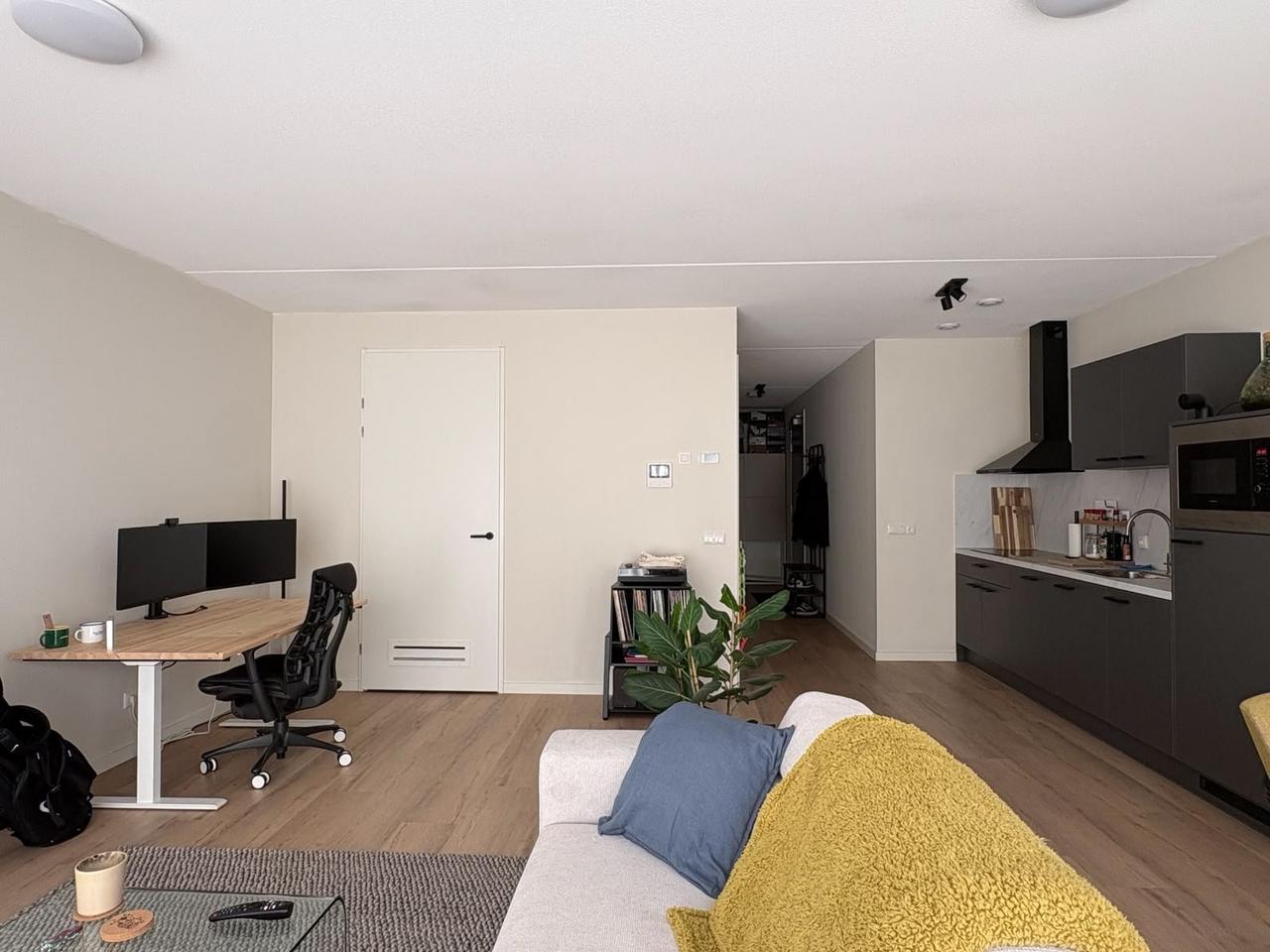 Nieuw 1-slaapkamerappartement met balkon - Afbeelding 5