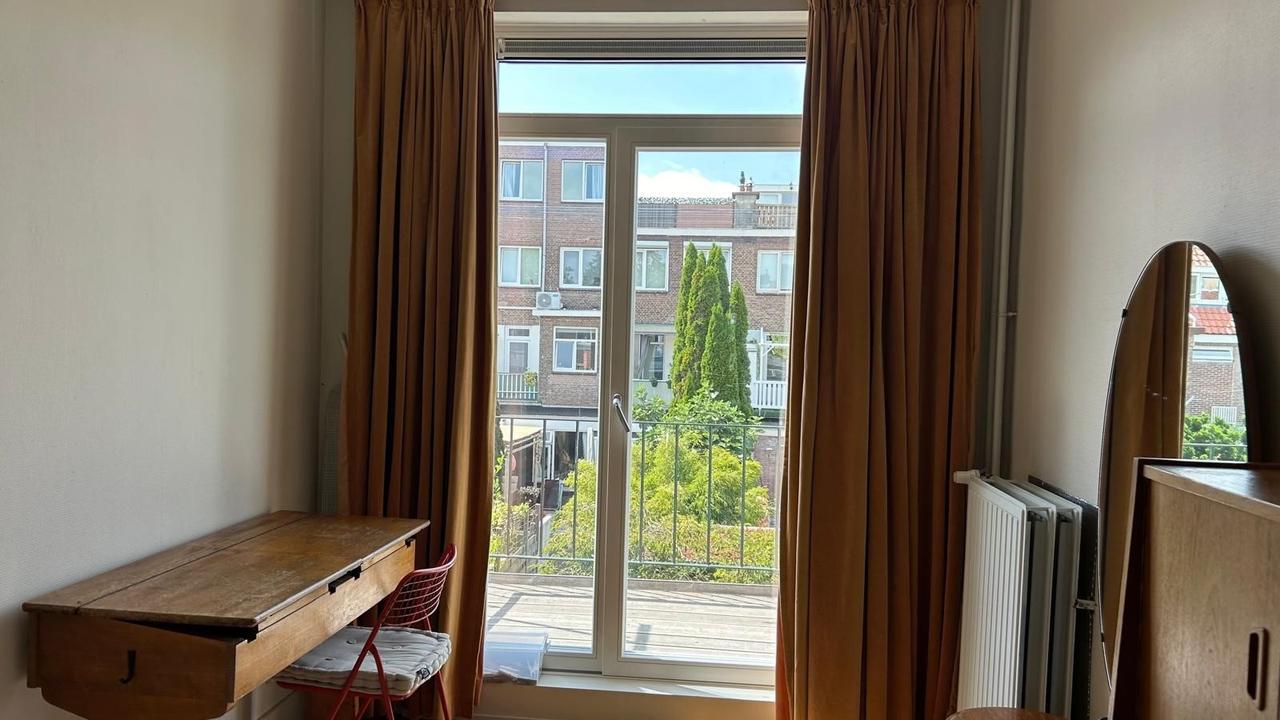 Gemeubileerd familiehuis met tuin, 4 slaapkamers - Afbeelding 2