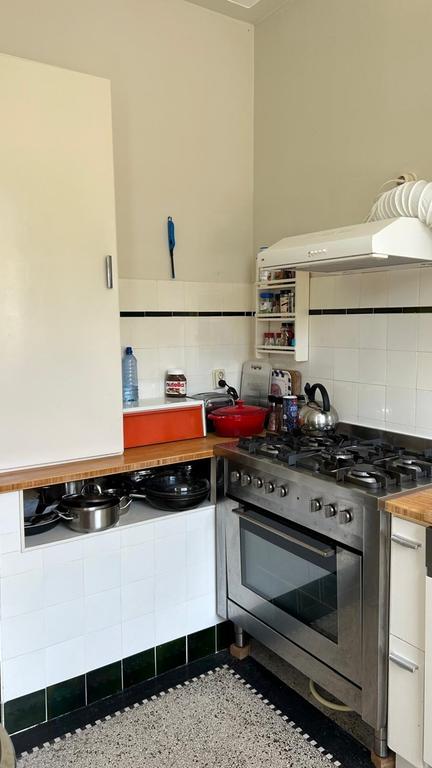 Gemeubileerd familiehuis met tuin, 4 slaapkamers - Afbeelding 7