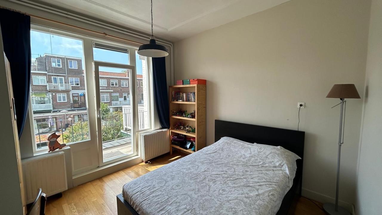 Gemeubileerd familiehuis met tuin, 4 slaapkamers - Afbeelding 23