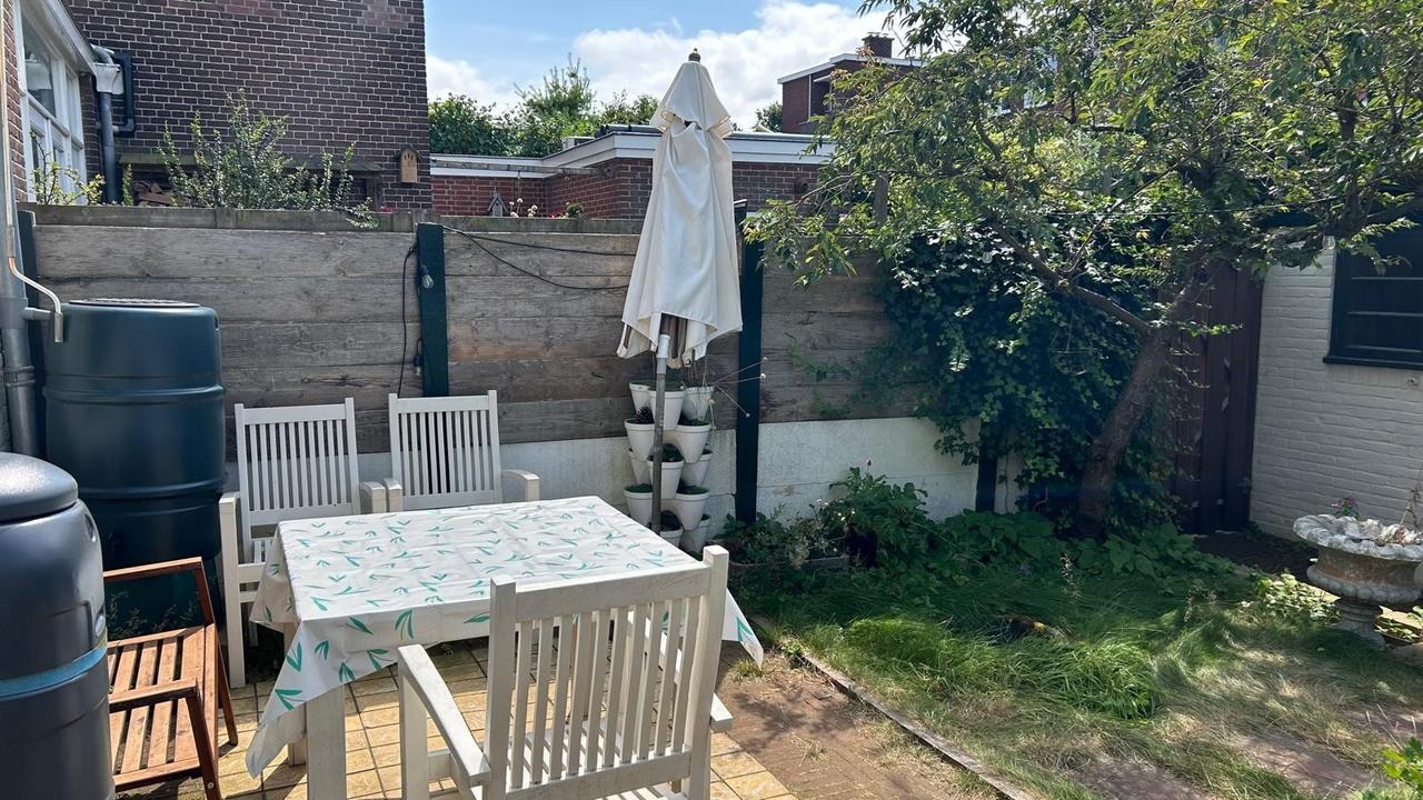 Gemeubileerd familiehuis met tuin, 4 slaapkamers - Afbeelding 40
