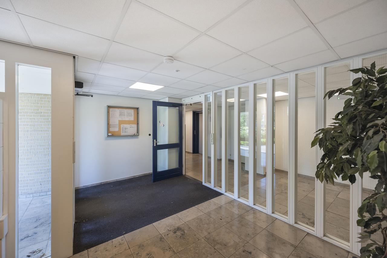 3-kamerappartement met loggia bij station - Afbeelding 5