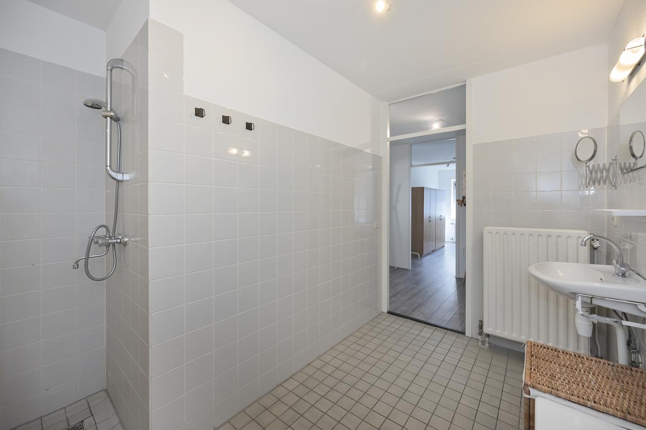 3-kamerappartement met loggia bij station - Afbeelding 13