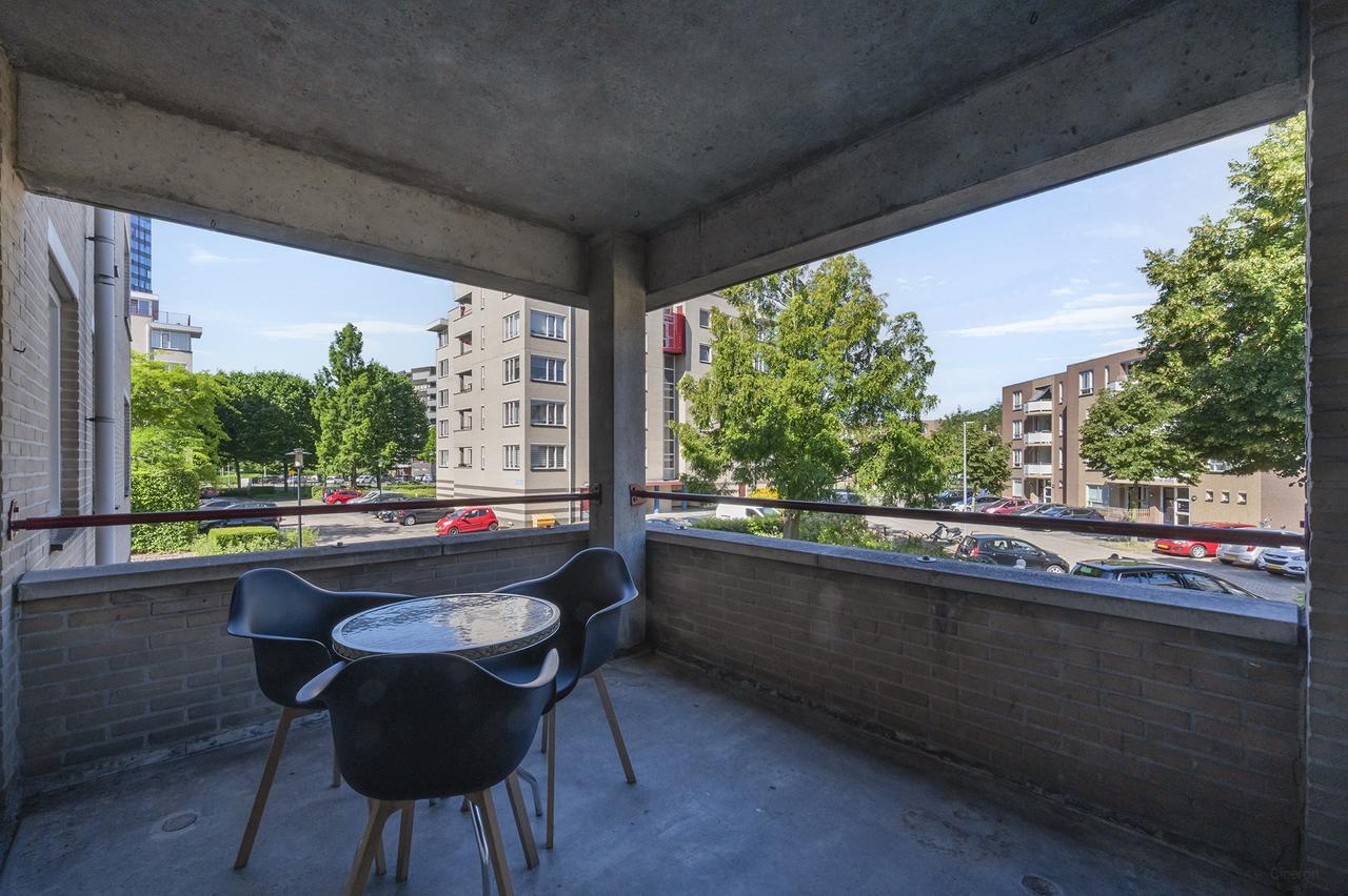 3-kamerappartement met loggia bij station - Afbeelding 21