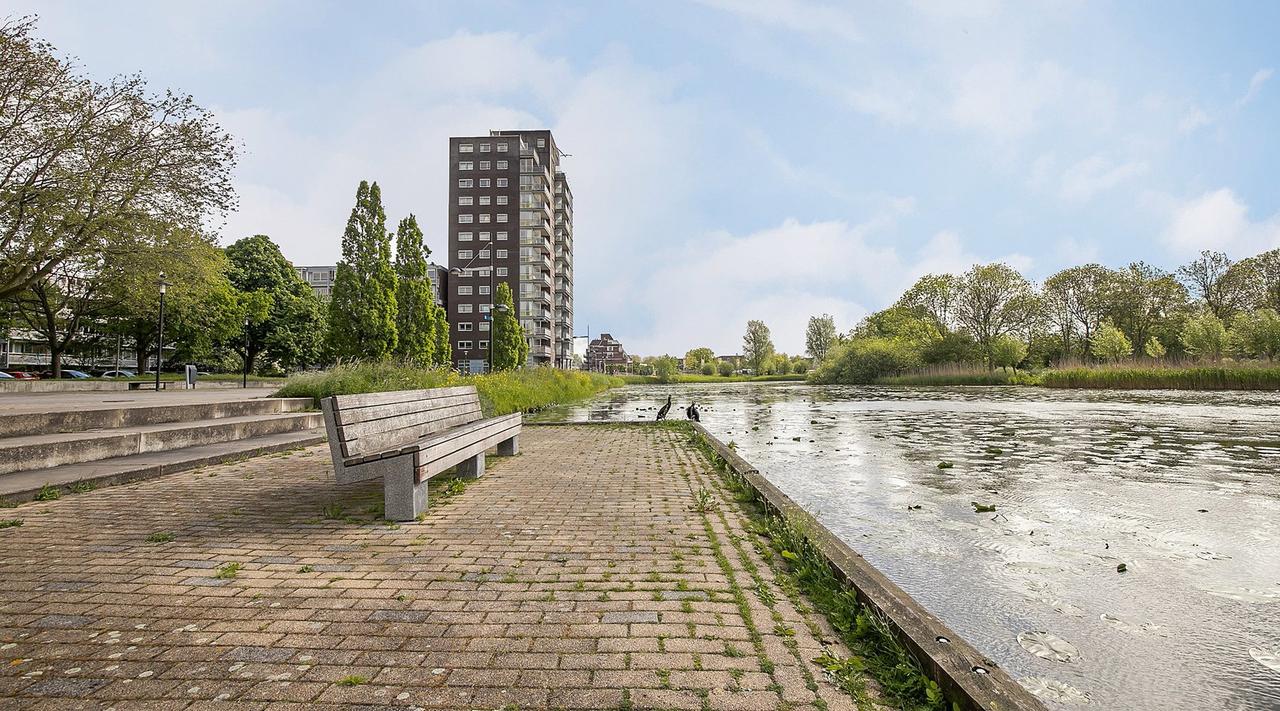 107 m² wonen met 2 slaapkamers in Voorhof - Afbeelding 2