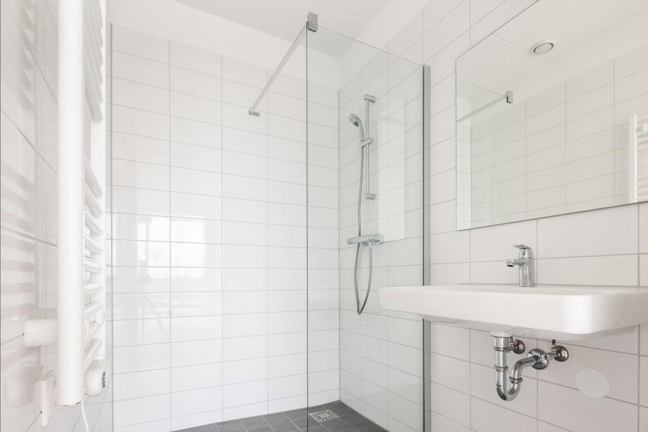 Balkon en lift in nieuw appartement - Afbeelding 7