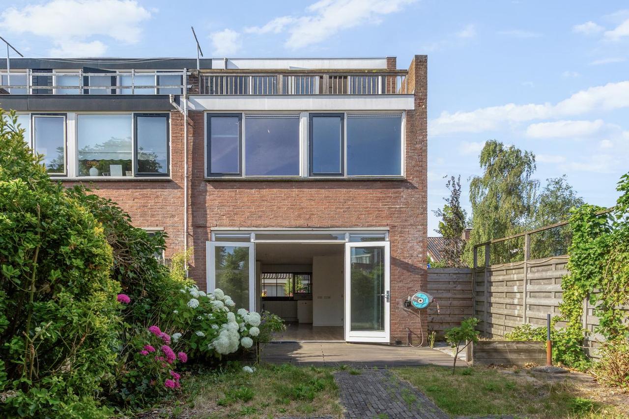 Hoekwoning met 5 slaapkamers en garage - Afbeelding 4
