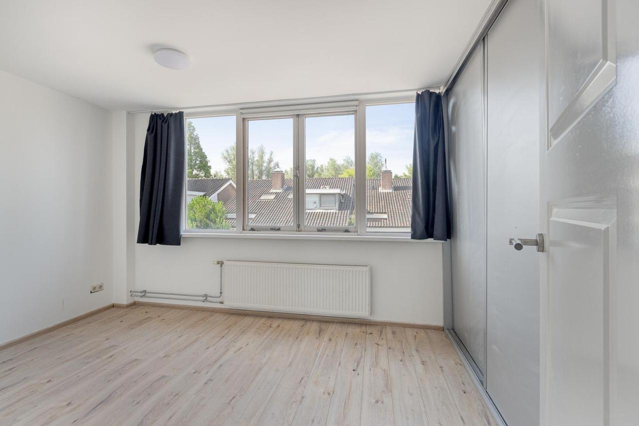 Hoekwoning met 5 slaapkamers en garage - Afbeelding 17
