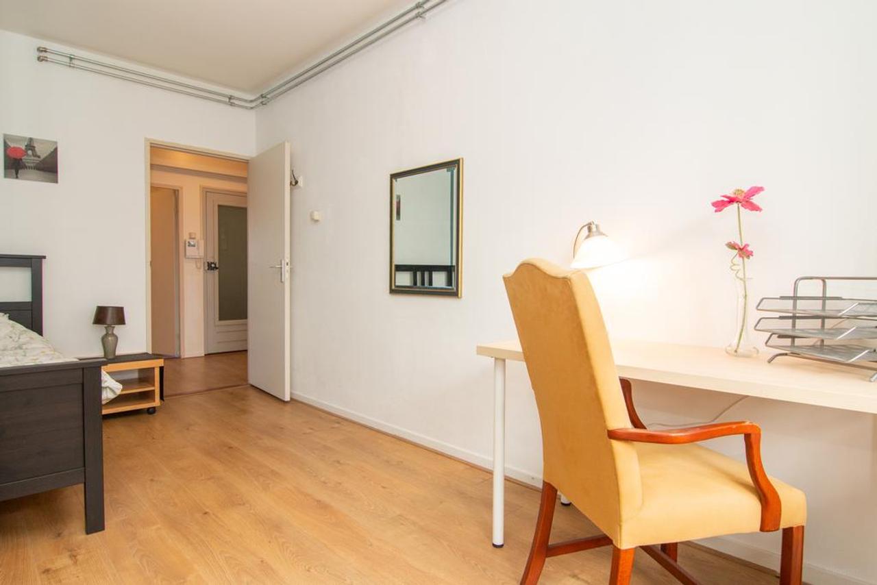 Gemeubileerd 4-kamerappartement in Amsterdam Noord - Afbeelding 10