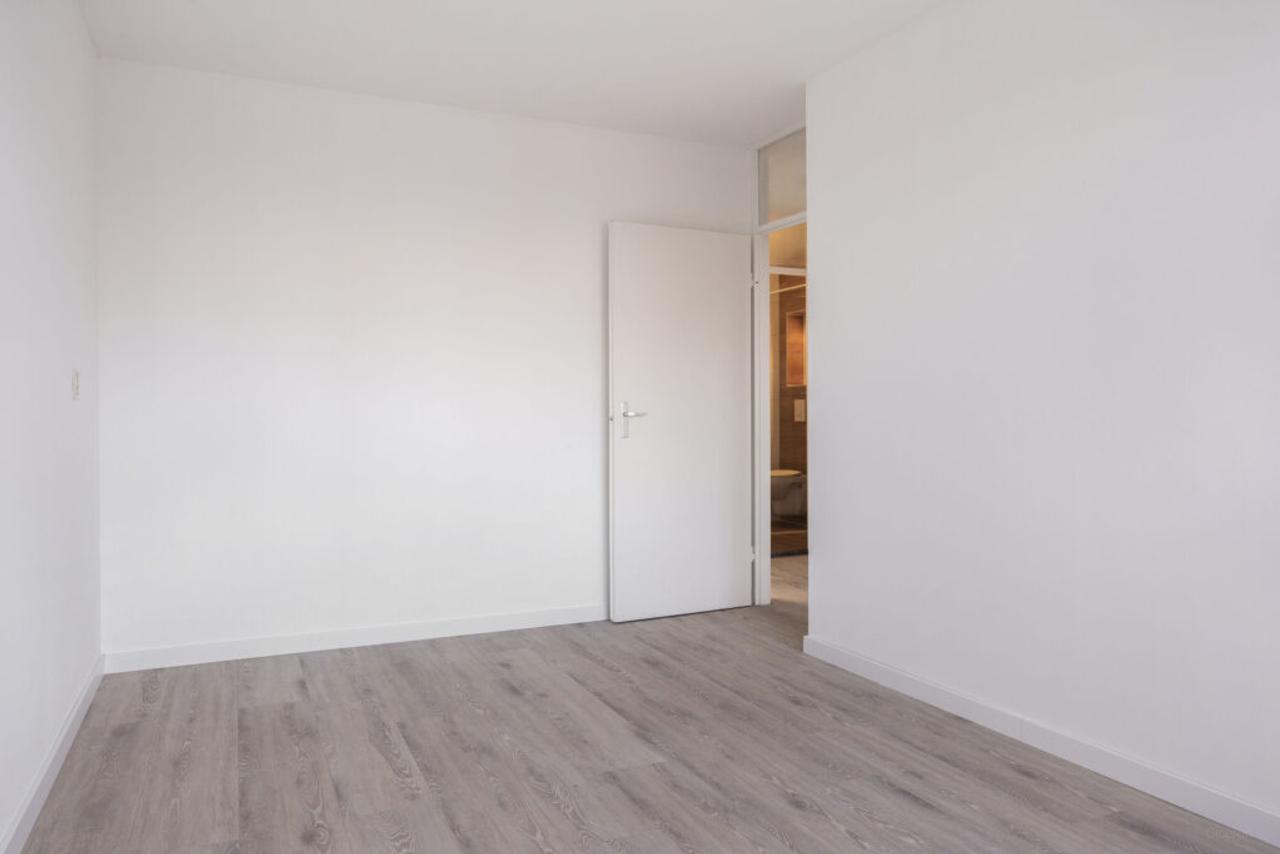 3-slaapkamerwoning met tuin en eigen oprit - Afbeelding 9