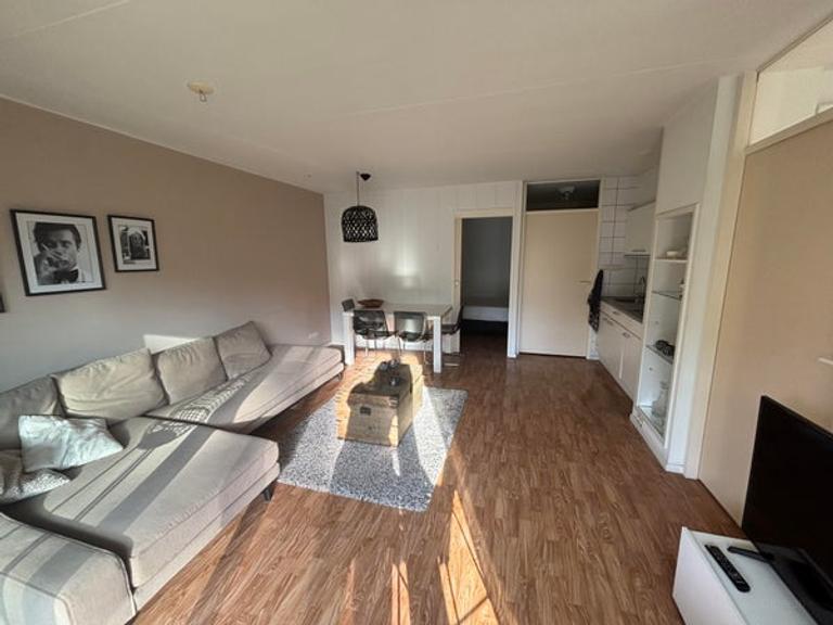 Furnished Apartment with Balcony in Bad Boekelo - Image 3